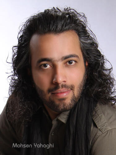 محسن یاحقی سزاوارن